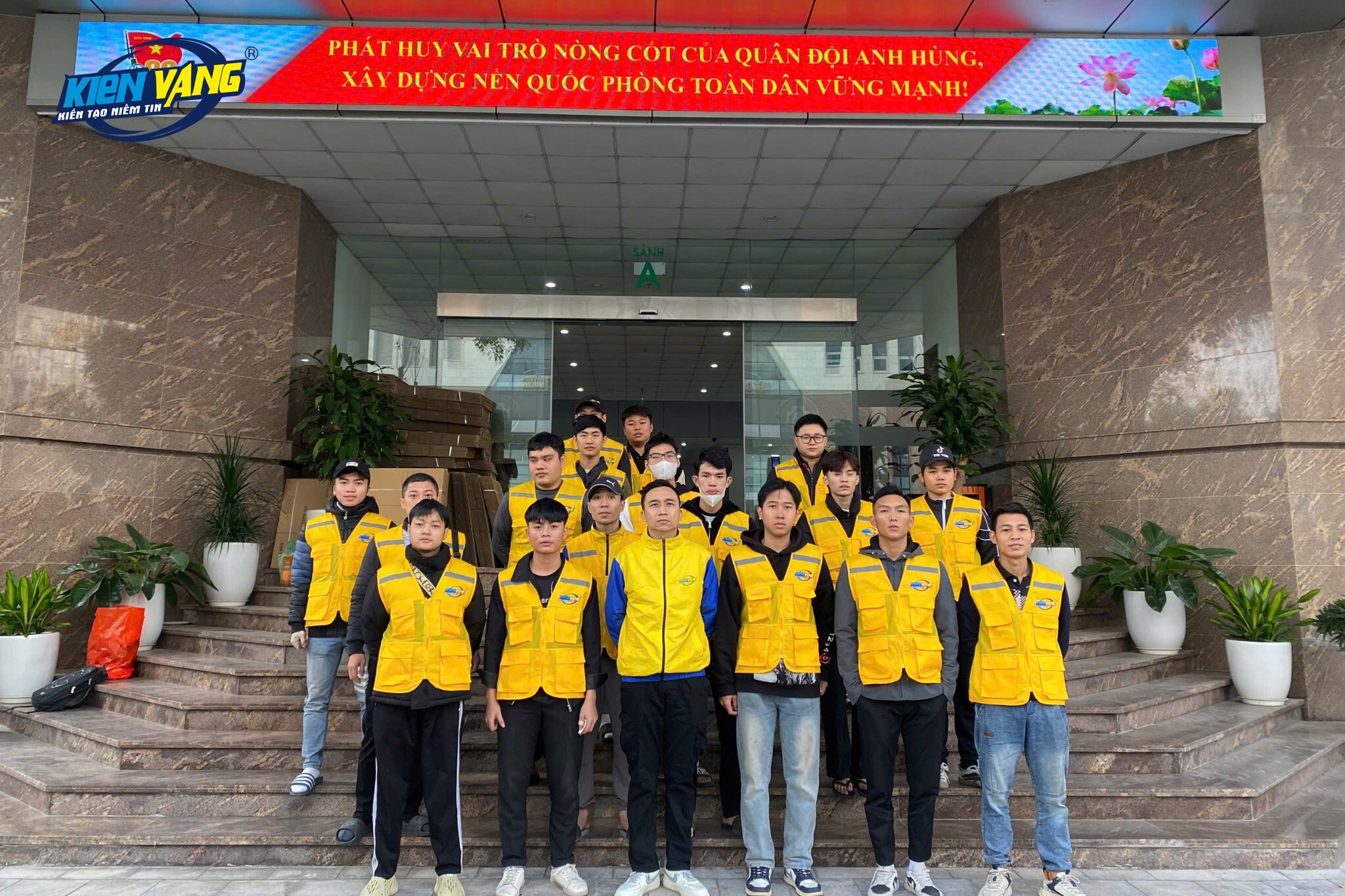 KIẾN VÀNG GROUP 1