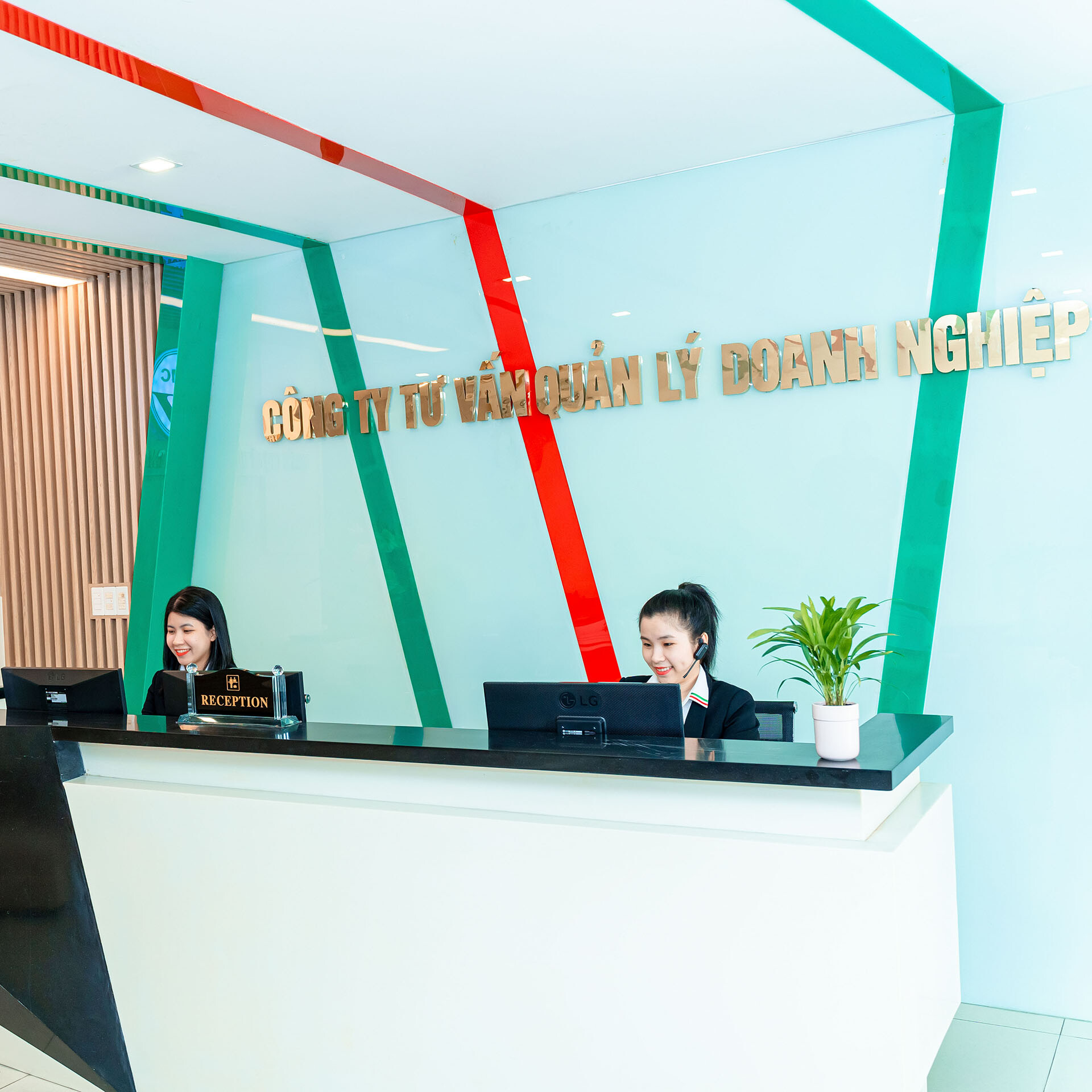 Tư Vấn Quản Lý Doanh Nghiệp EMC 9