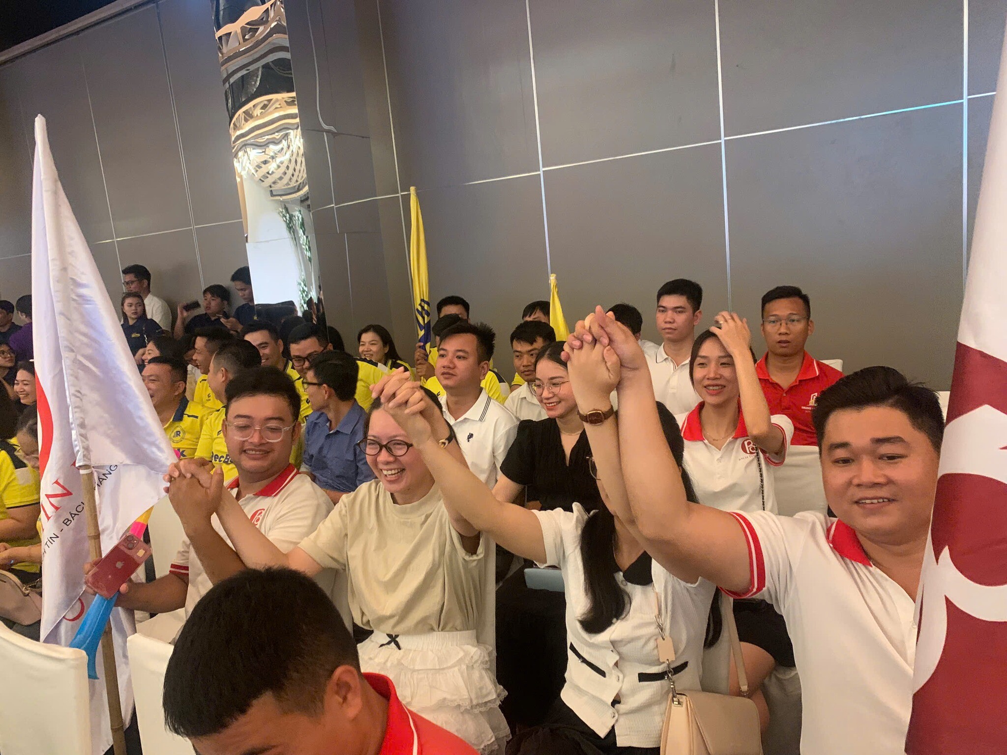 Bất động sản và Dịch vụ Tiếp vận Bách Tín 8