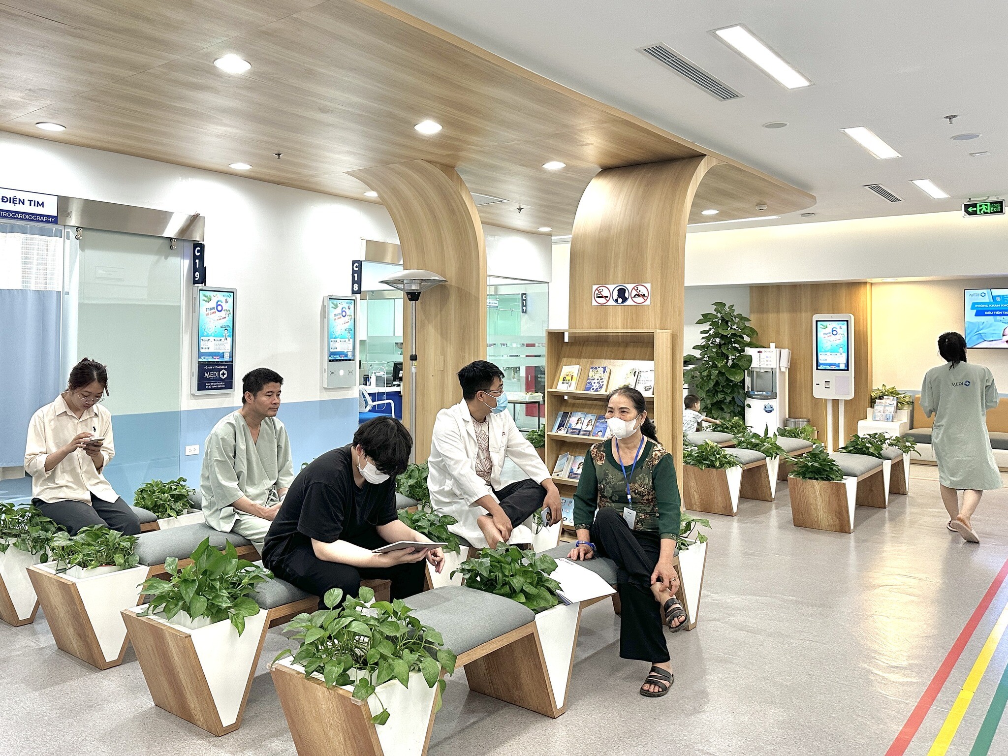 TỔ HỢP Y TẾ MEDICALPLUS VIỆT NAM 10