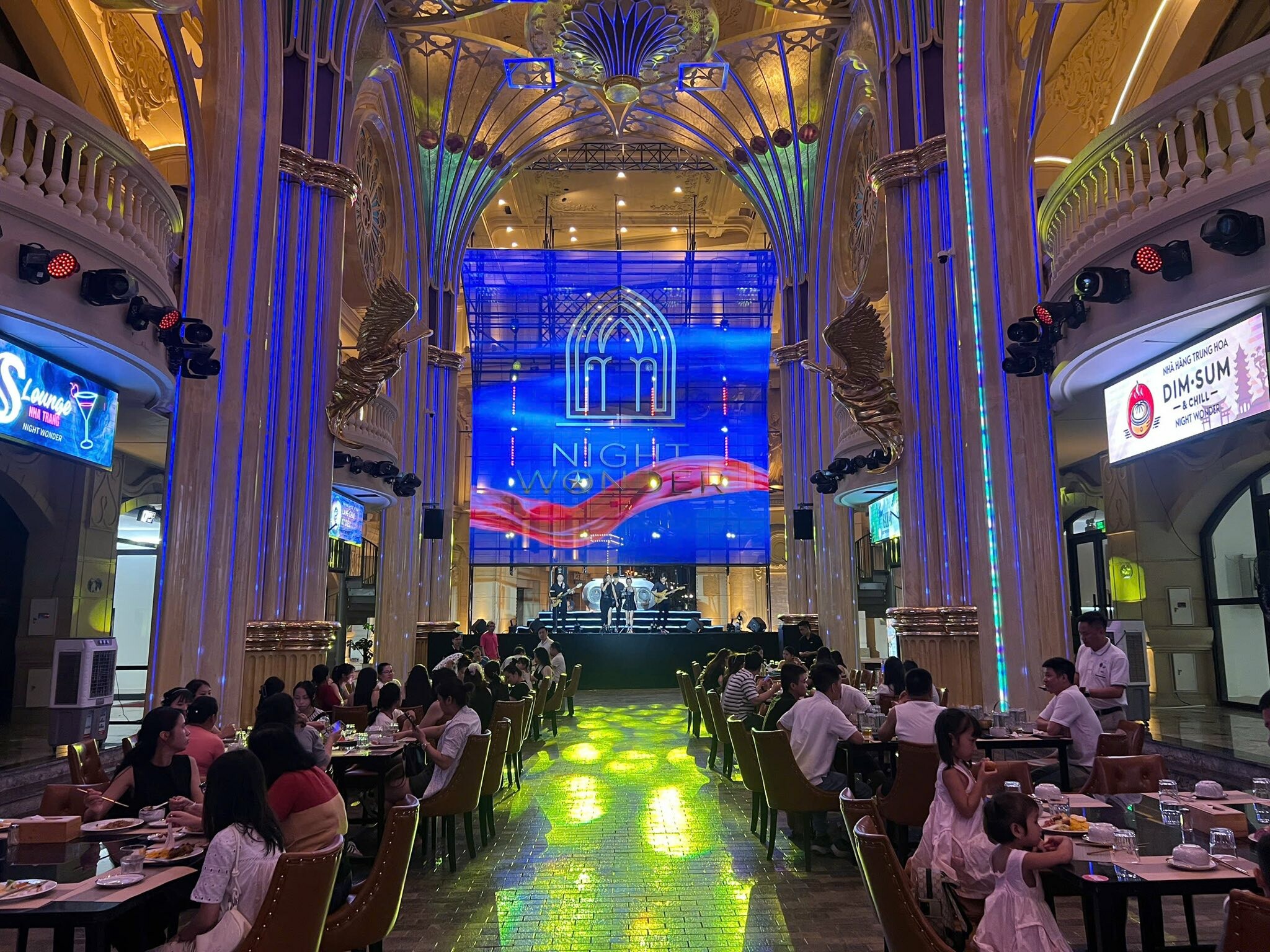 TẬP ĐOÀN NIGHT WONDER 9