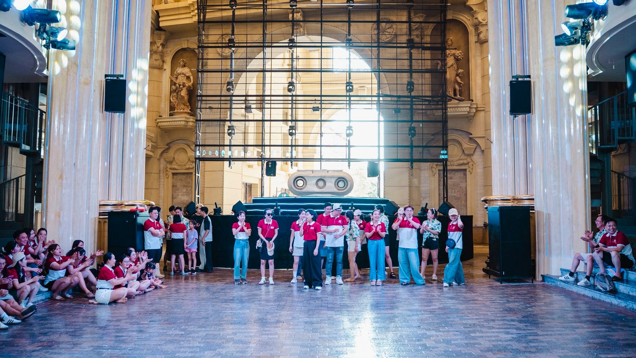 TẬP ĐOÀN NIGHT WONDER 10