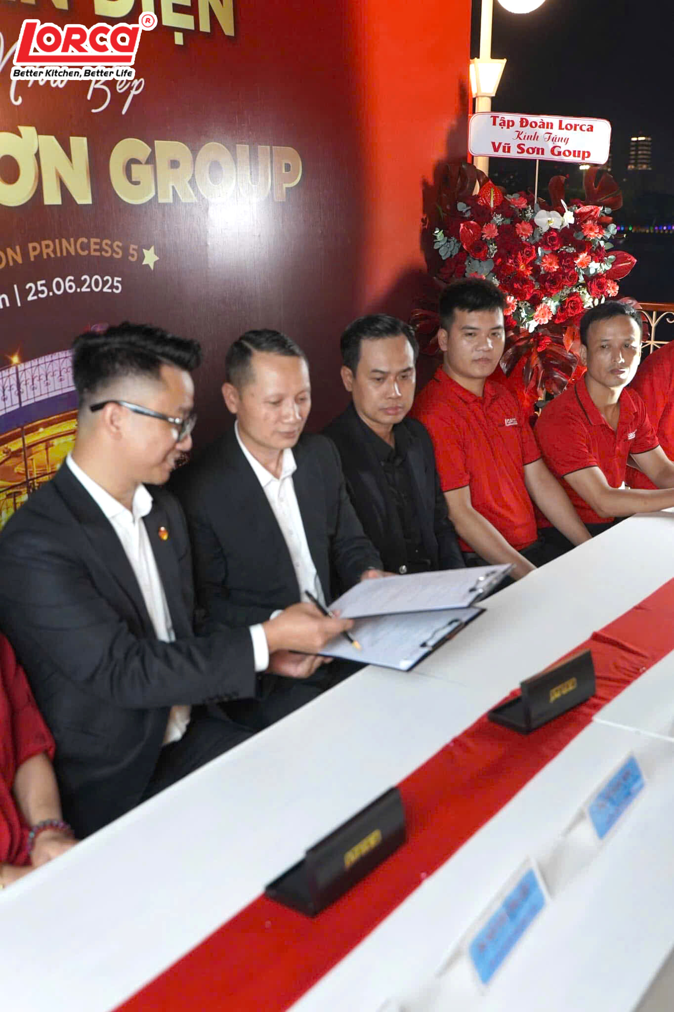 Tập Đoàn Lorca 6