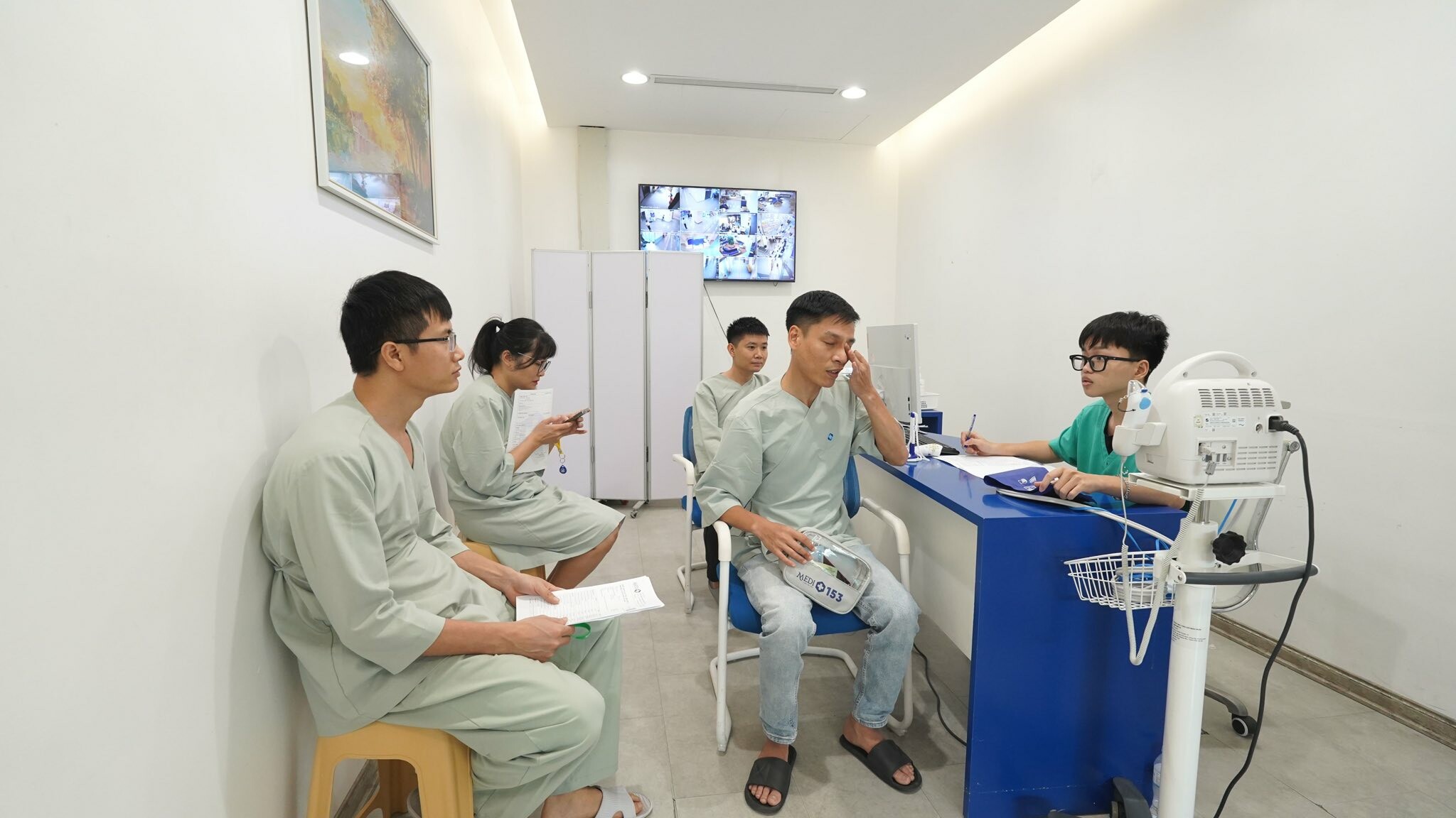 TỔ HỢP Y TẾ MEDICALPLUS VIỆT NAM 12