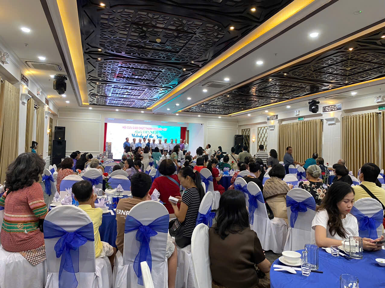 Trần Viễn Đông Hotel 11