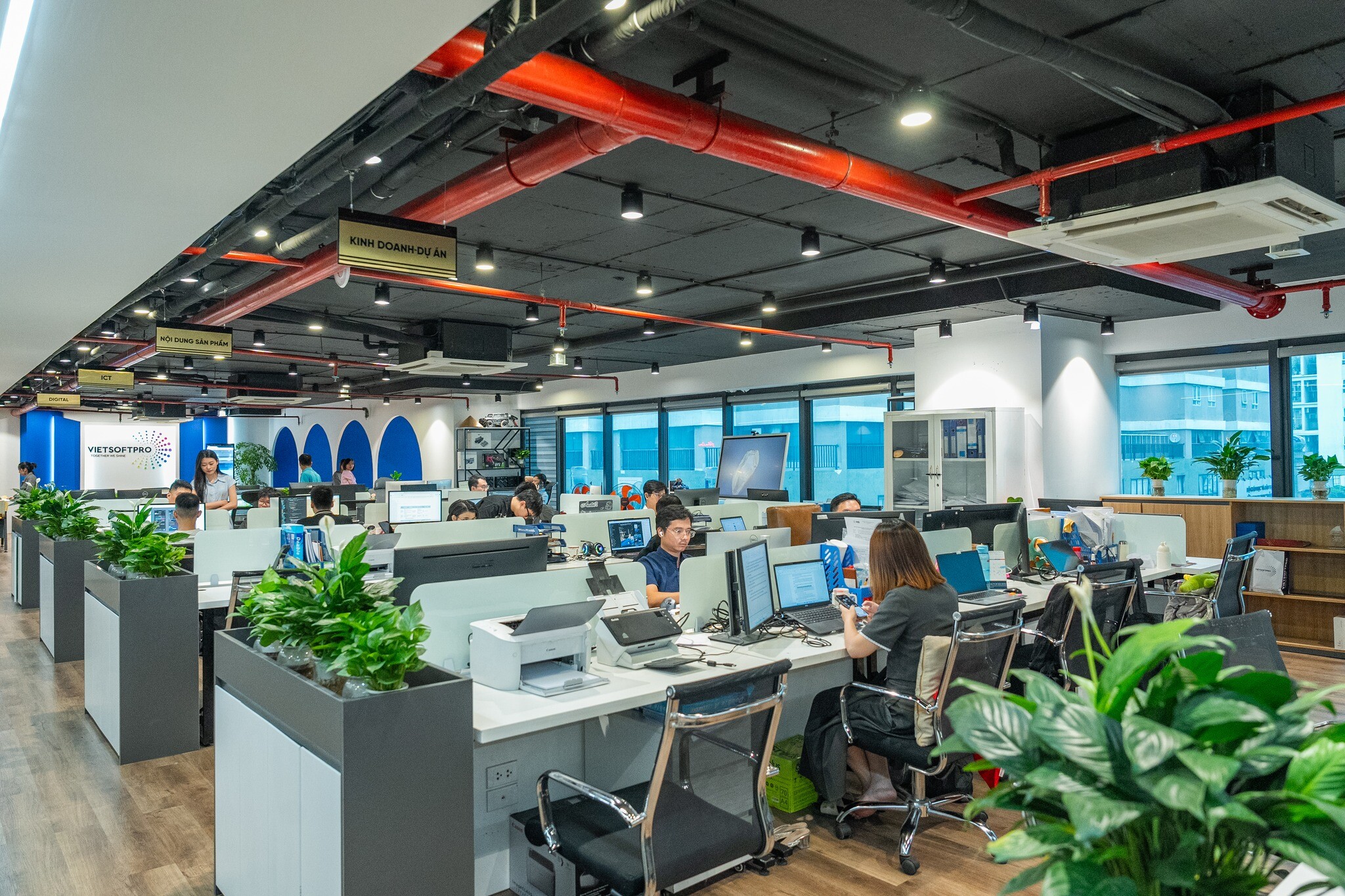 TẬP ĐOÀN VIETSOFTPRO 10