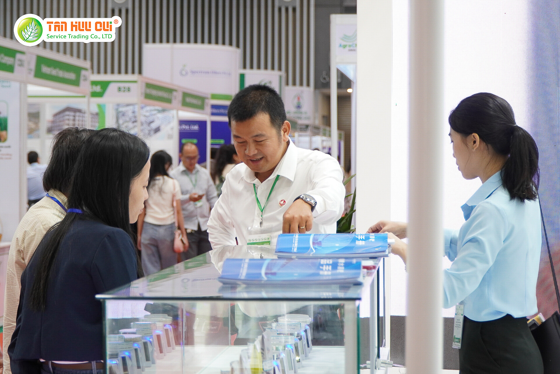 Thương Mại Dịch Vụ Tân Hữu Quí 1