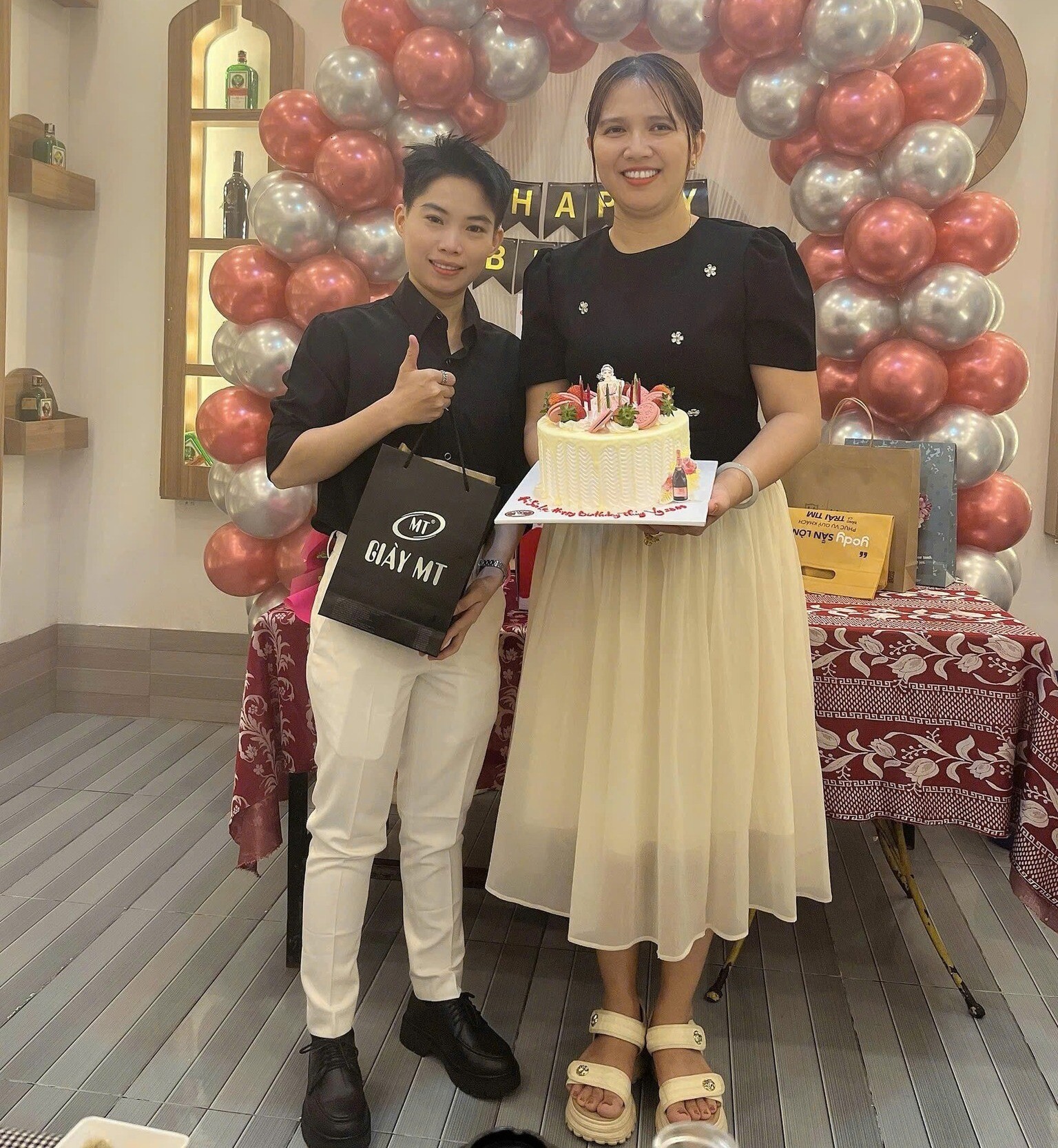 LỘC PHONG HƯNG (HẢI SẢN LỘC) 11