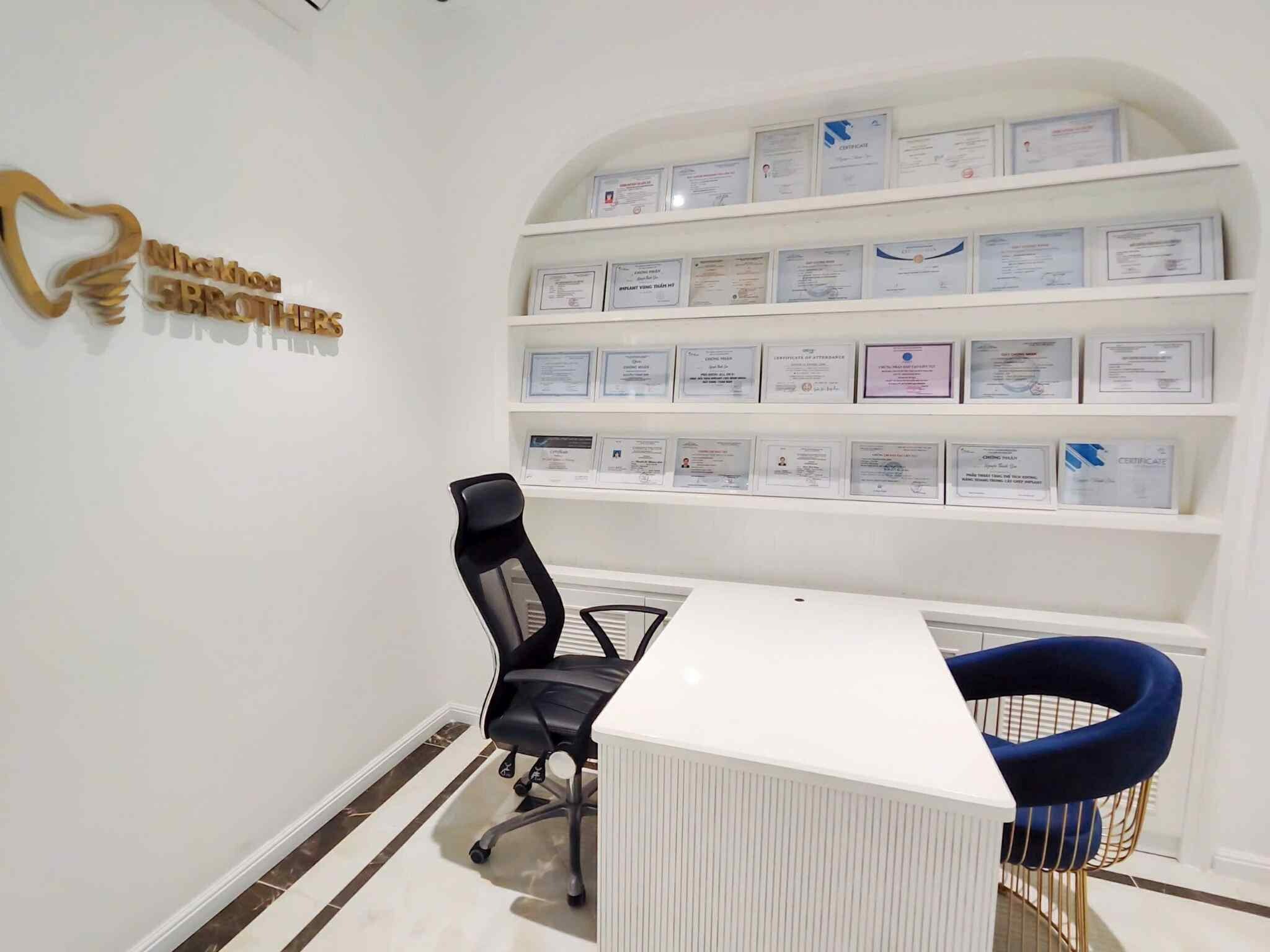 NHA KHOA QUỐC TẾ 5BROTHERS 7
