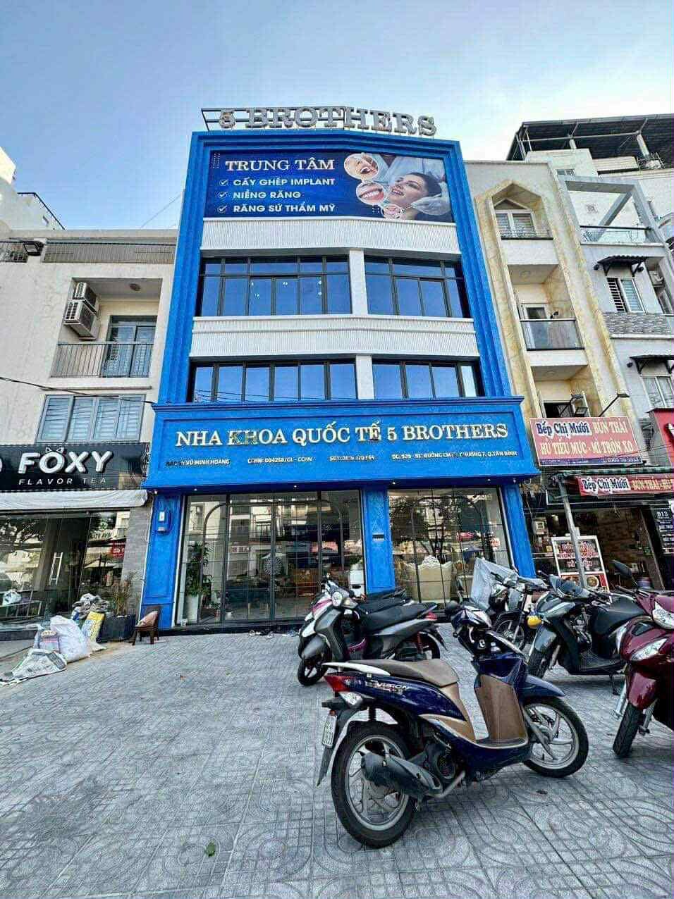 NHA KHOA QUỐC TẾ 5BROTHERS 9