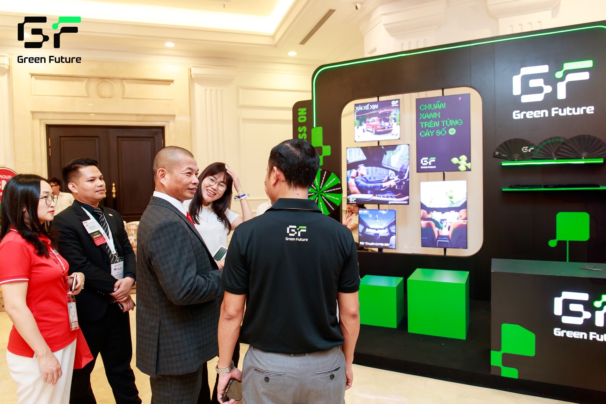 Thương mại và Dịch vụ Green Future 12