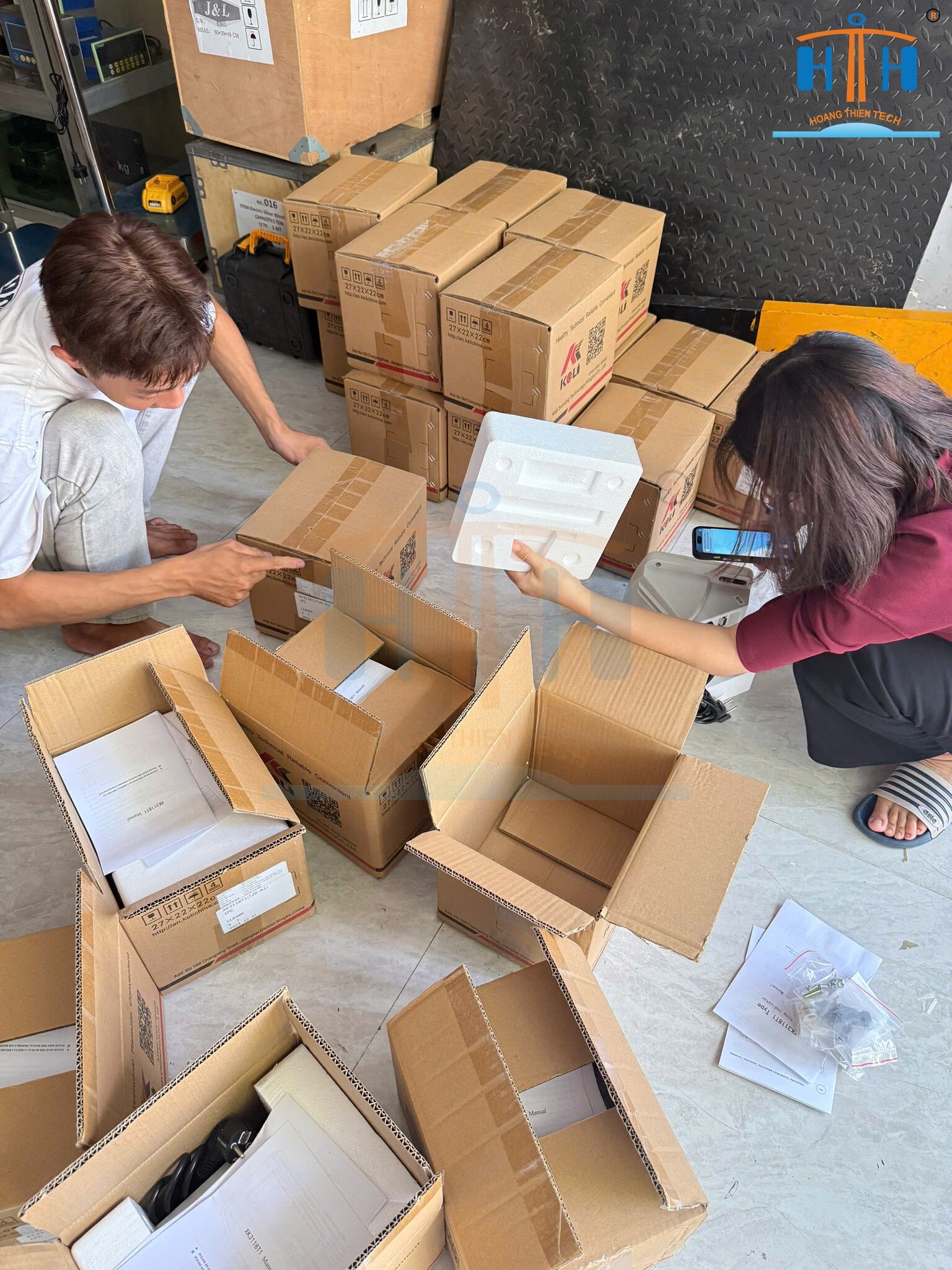 Cân Điện Tử Hoàng Thiên 9