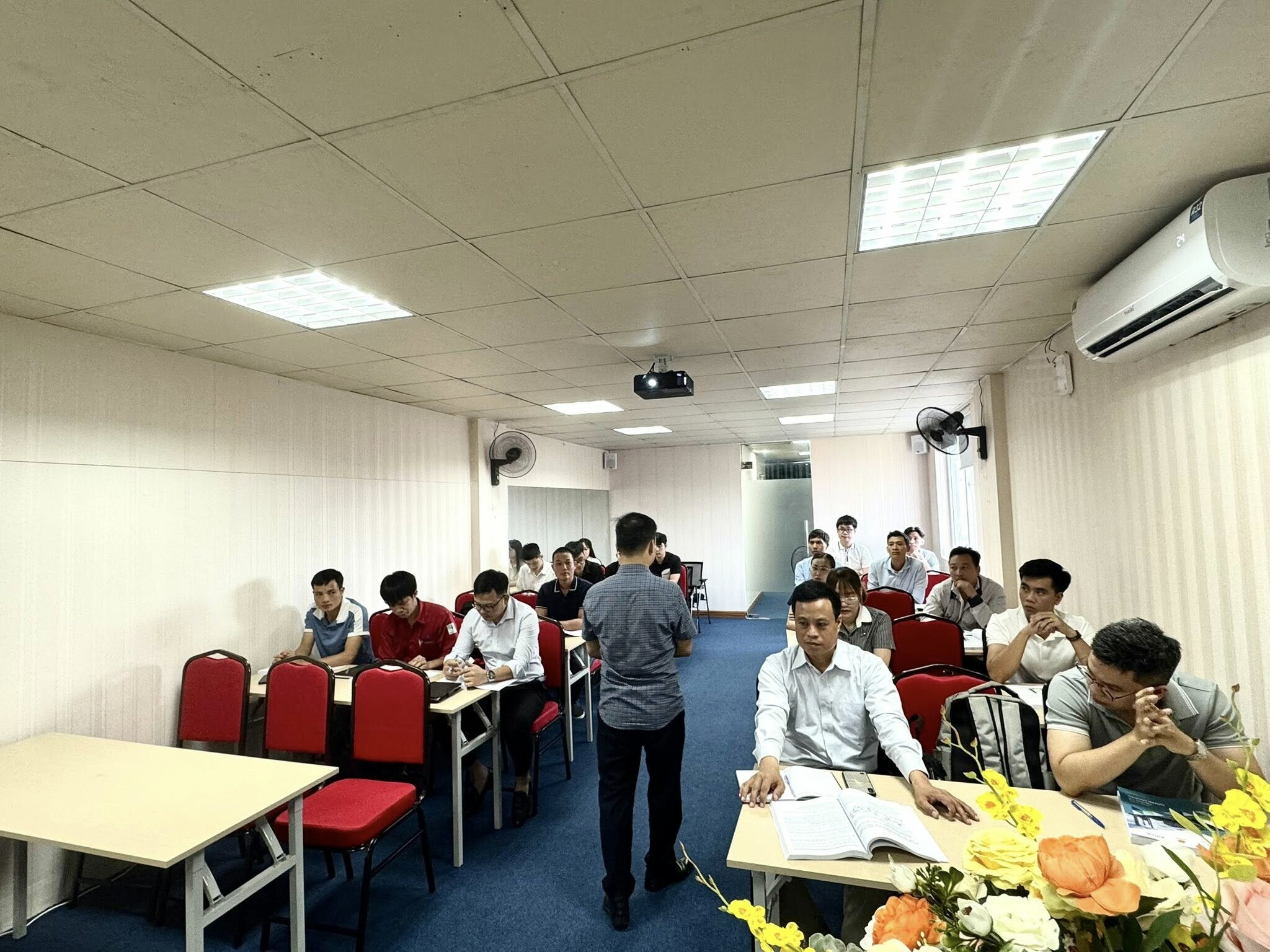 TIẾT KIỆM NĂNG LƯỢNG BÁCH KHOA 8