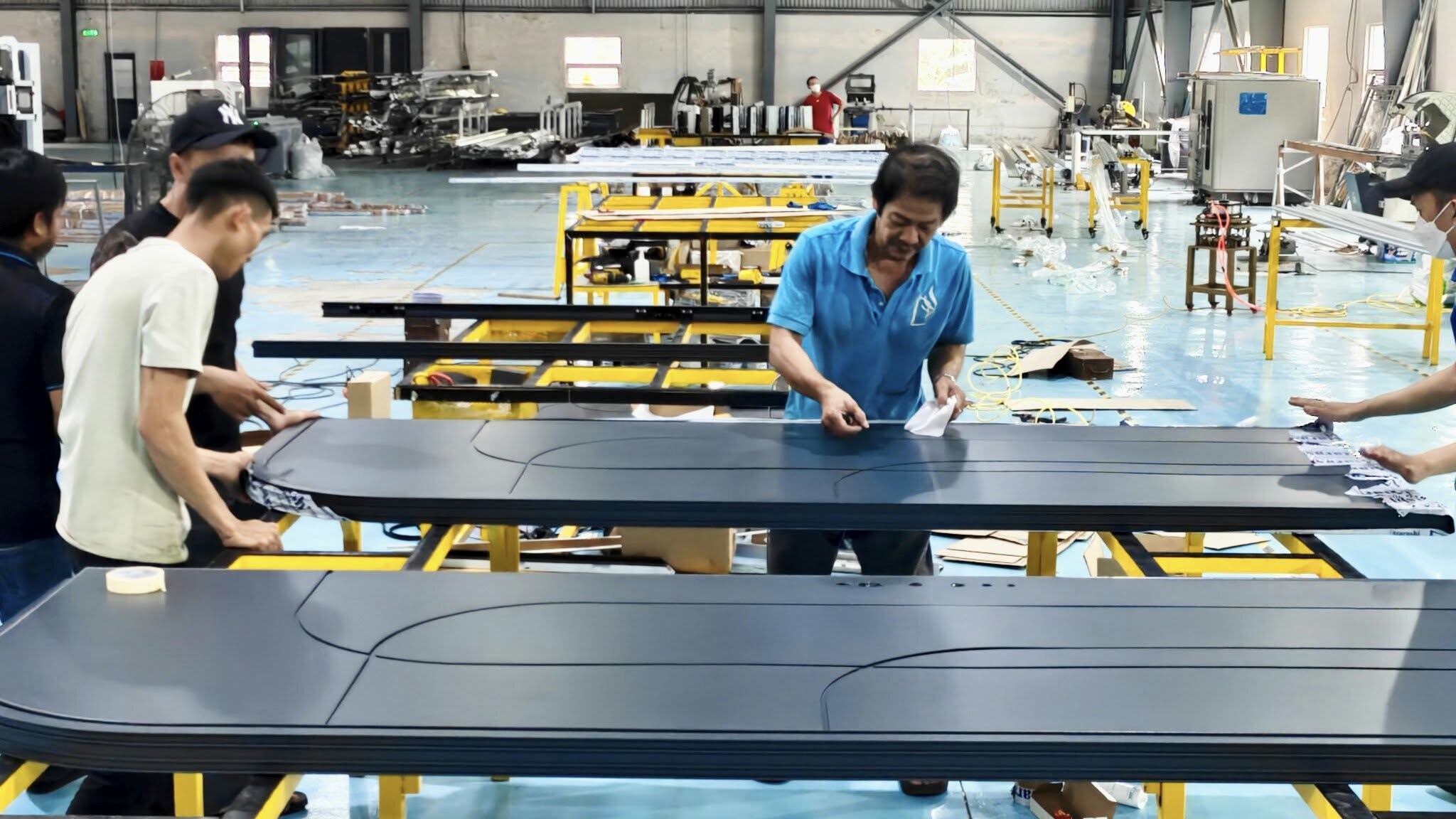 NHÔM KÍNH NAM ÂN 9