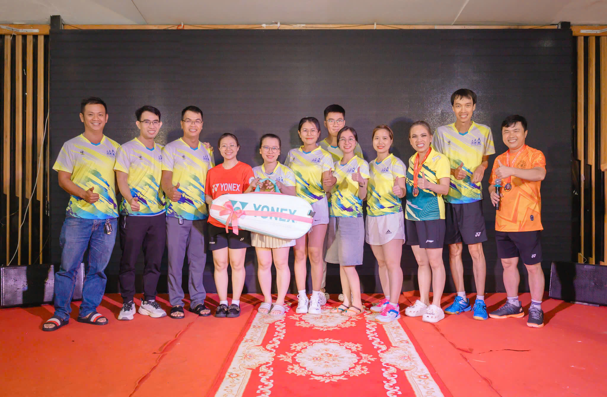 Gỗ Phương Đông 1