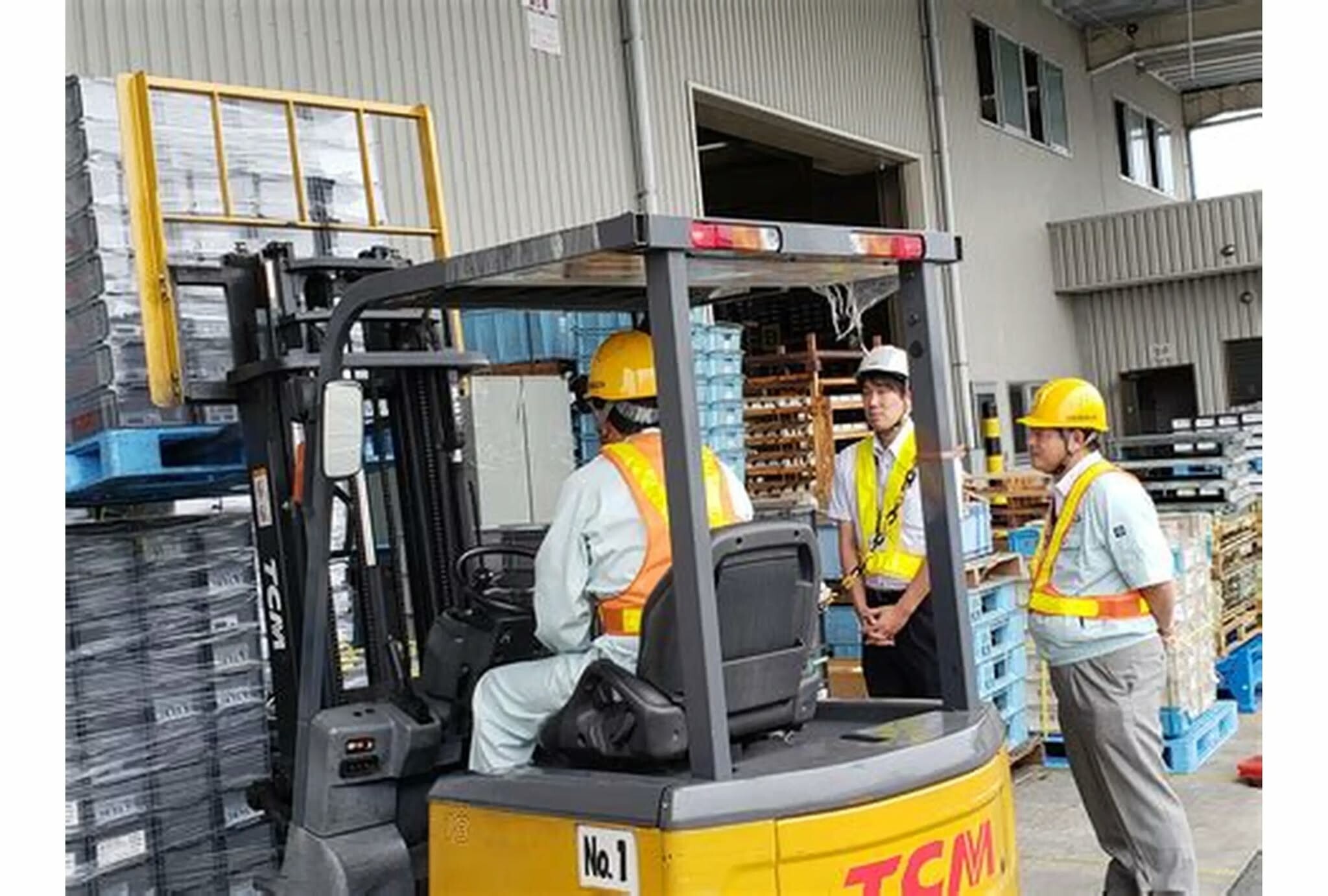 HUẤN LUYỆN VÀ DỊCH VỤ KỸ THUẬT AN TOÀN 11