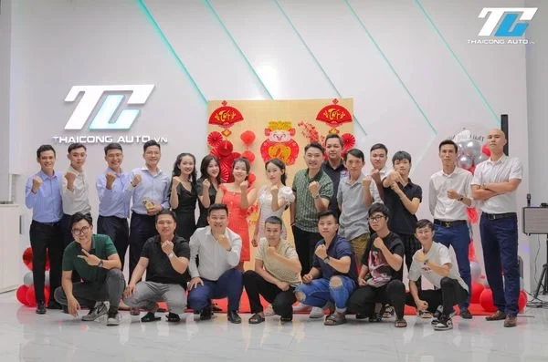 SHOWROOM THÁI CÔNG AUTO 10