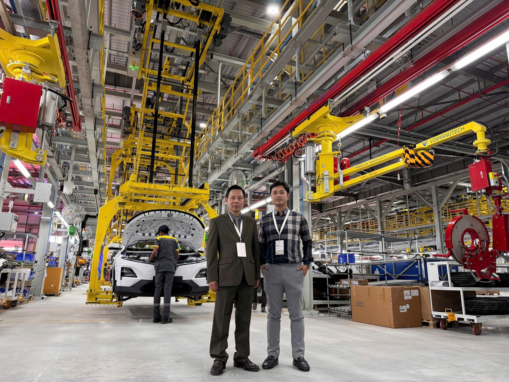 CÔNG TY TNHH VINMANUTECH 9