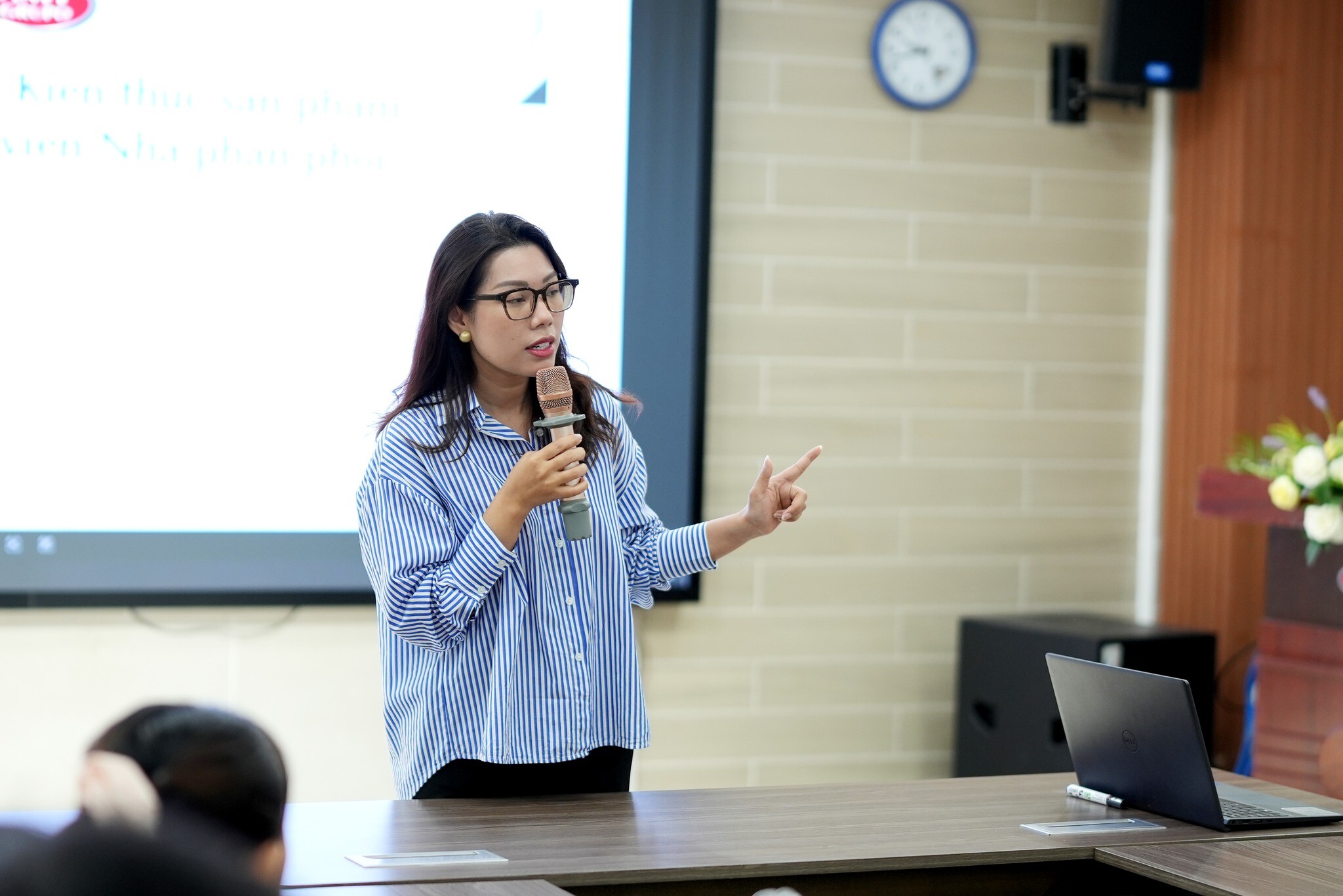 Công Nghiệp Á Mỹ 7