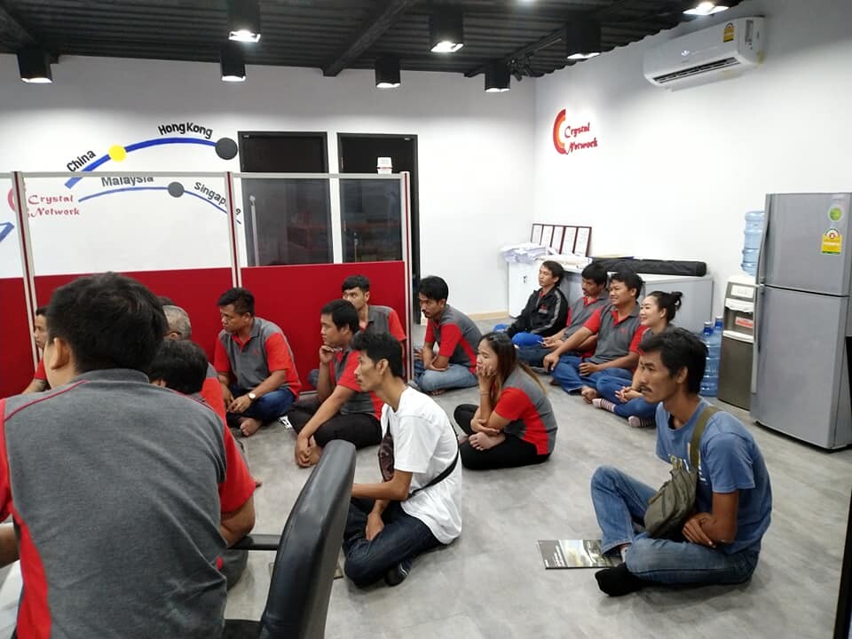 CRYSTAL NETWORK LOGISTICS (VIETNAM) 3