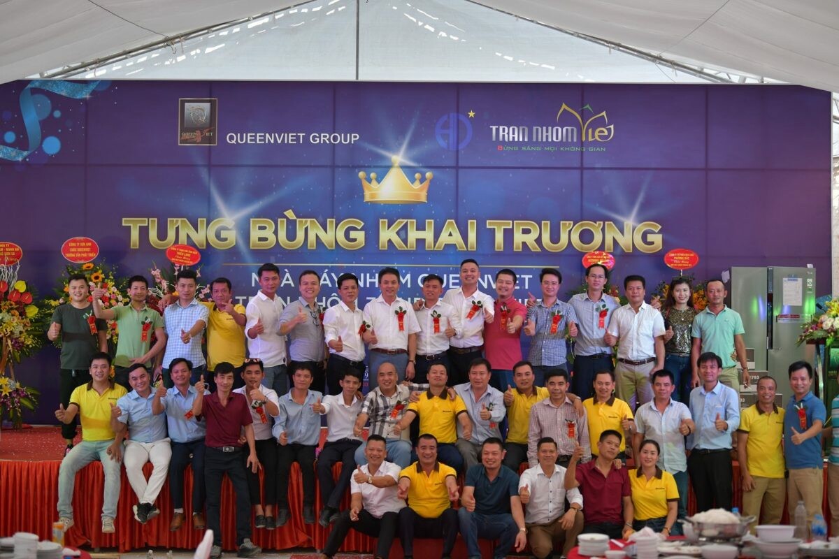 Đầu Tư Và Thương Mại Queenviet 1