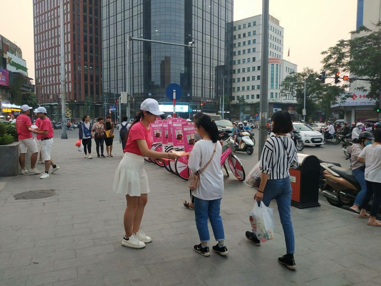 Nước Hoa & Mỹ Phẩm 7