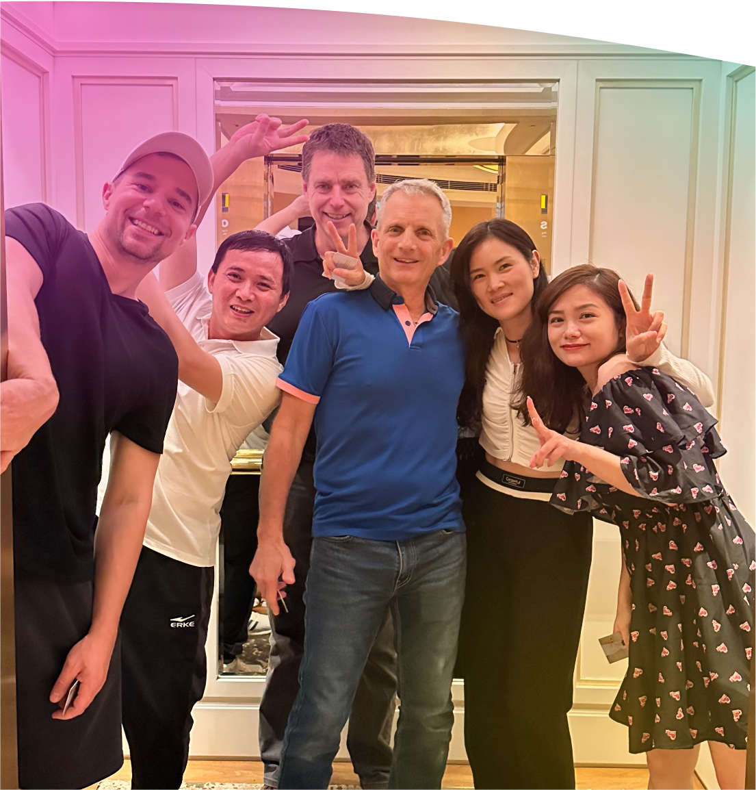 Jones & Vining (Việt Nam) 13