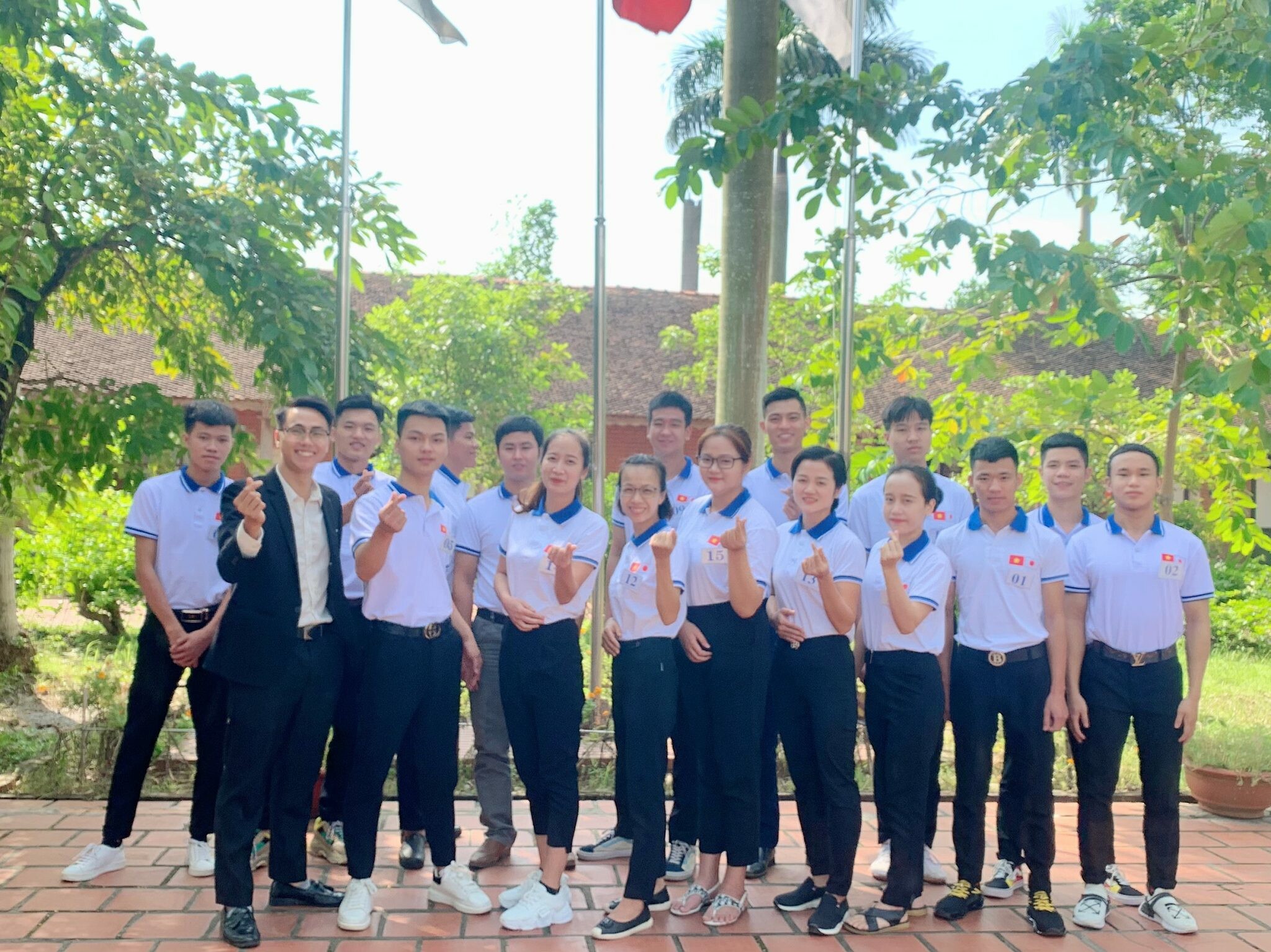 PHÁT TRIỂN NHÂN LỰC VIET PROUD 12