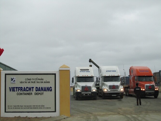 Vận tải và Thuê tàu (Vietfracht) 10