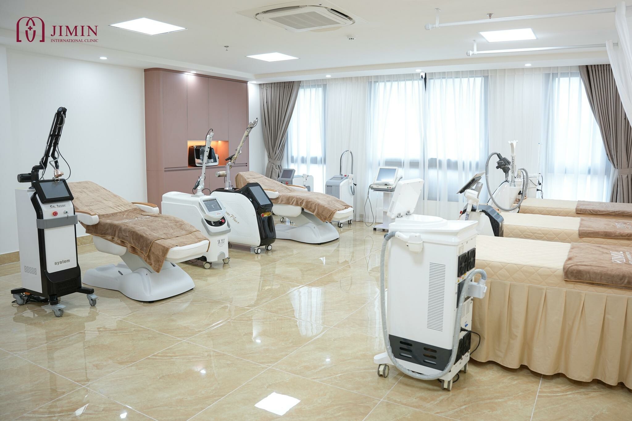 ĐẦU TƯ VÀ PHÁT TRIỂN THẨM MỸ JIMIN 11