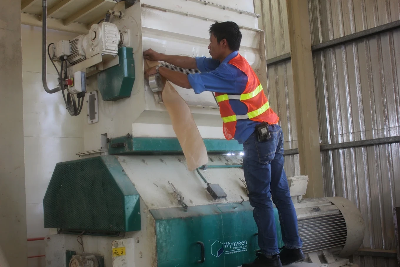 Thương Mại Dịch Vụ Âu Châu (Euro Pest Control) 5