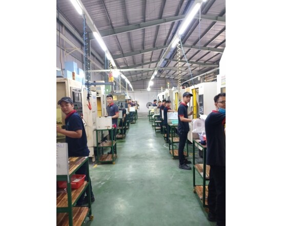 Cơ Khí Chính Xác Nhuận Tiến 6