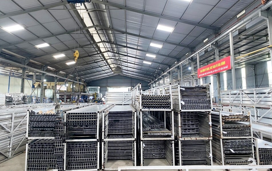 Nhôm Vạn Xuân Thành 5