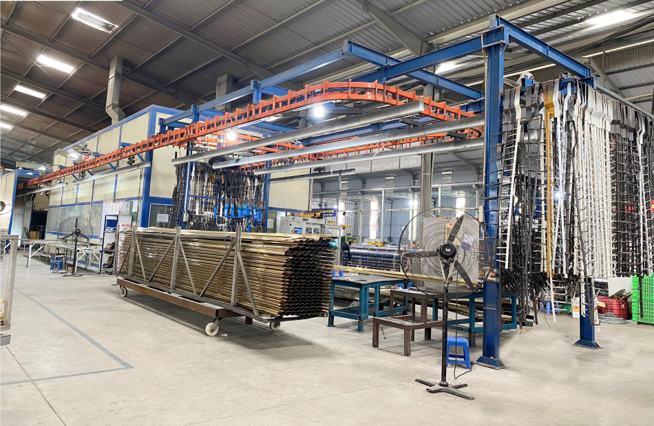 Nhôm Vạn Xuân Thành 4