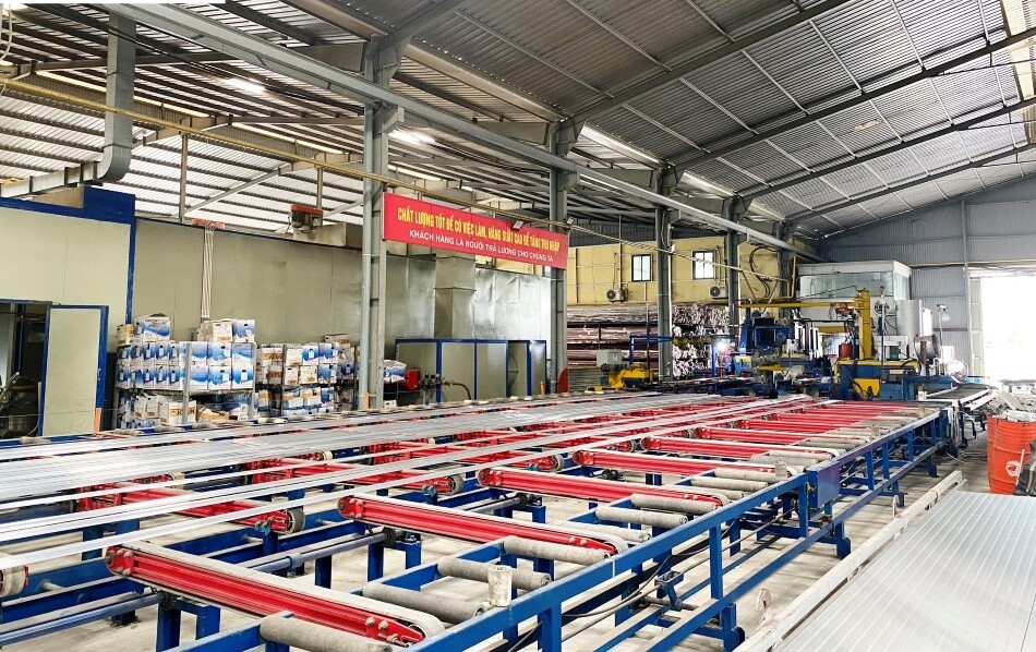 Nhôm Vạn Xuân Thành 6