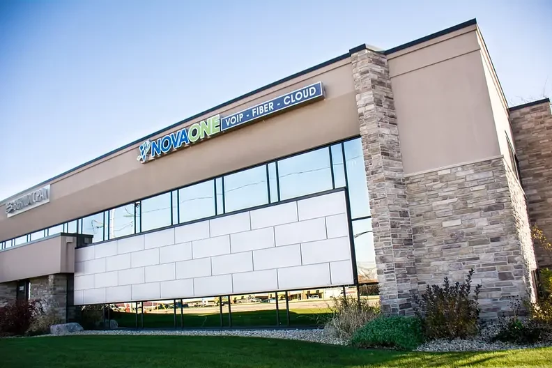 Tập Đoàn Novaone 4