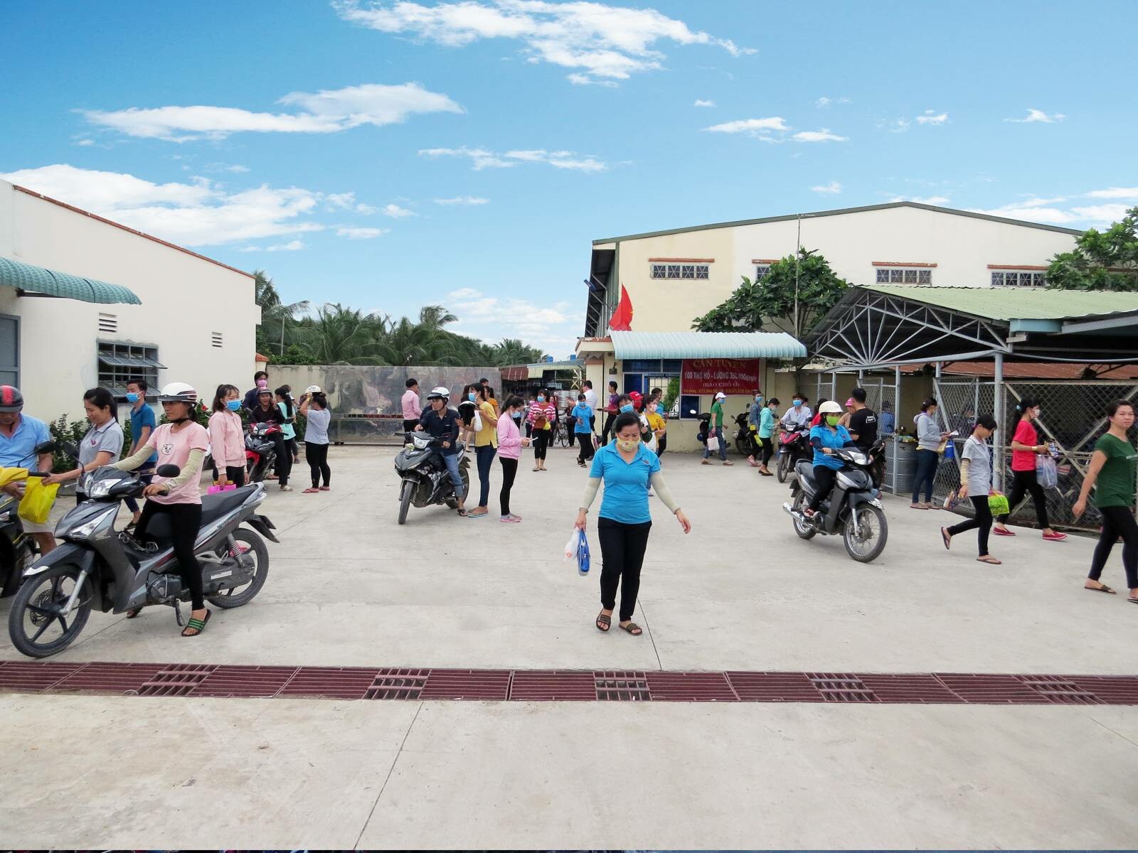 SẢN XUẤT THƯƠNG MẠI HÙ KIỆT 2