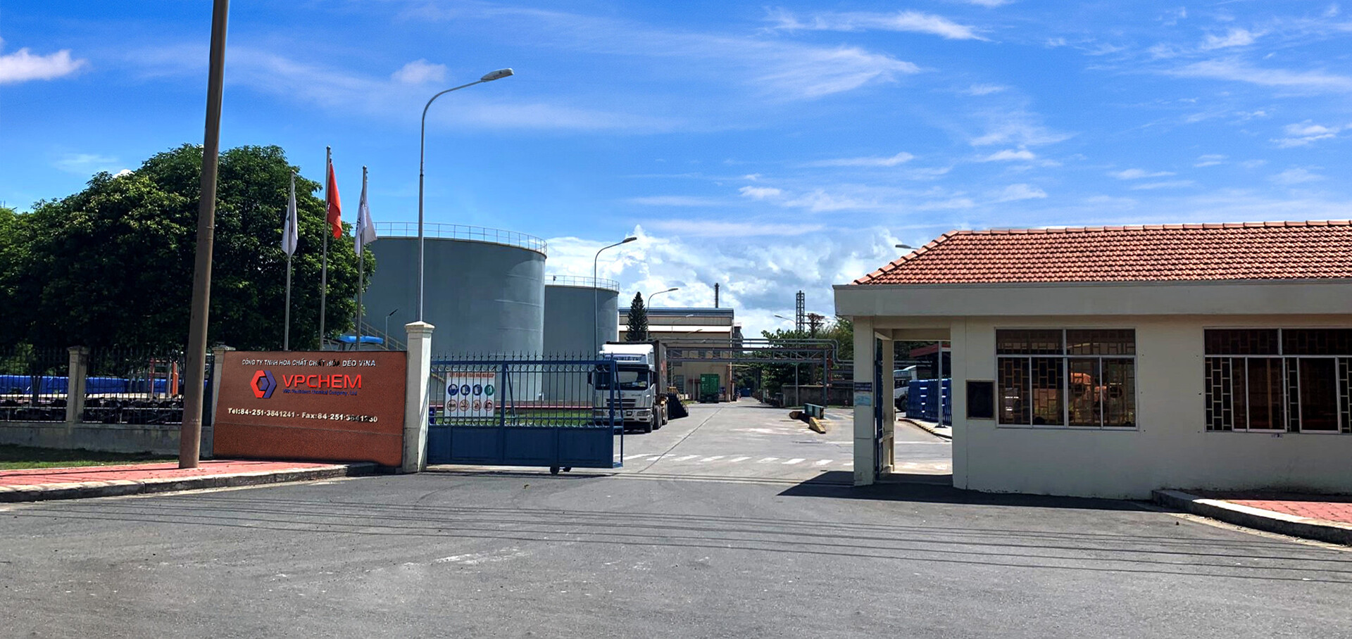 Hóa chất Chất hóa dẻo VINA - Vina Plasticizers Chemical 4