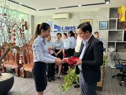 Thương Mại Dịch Vụ Đại Đông Hồ 7