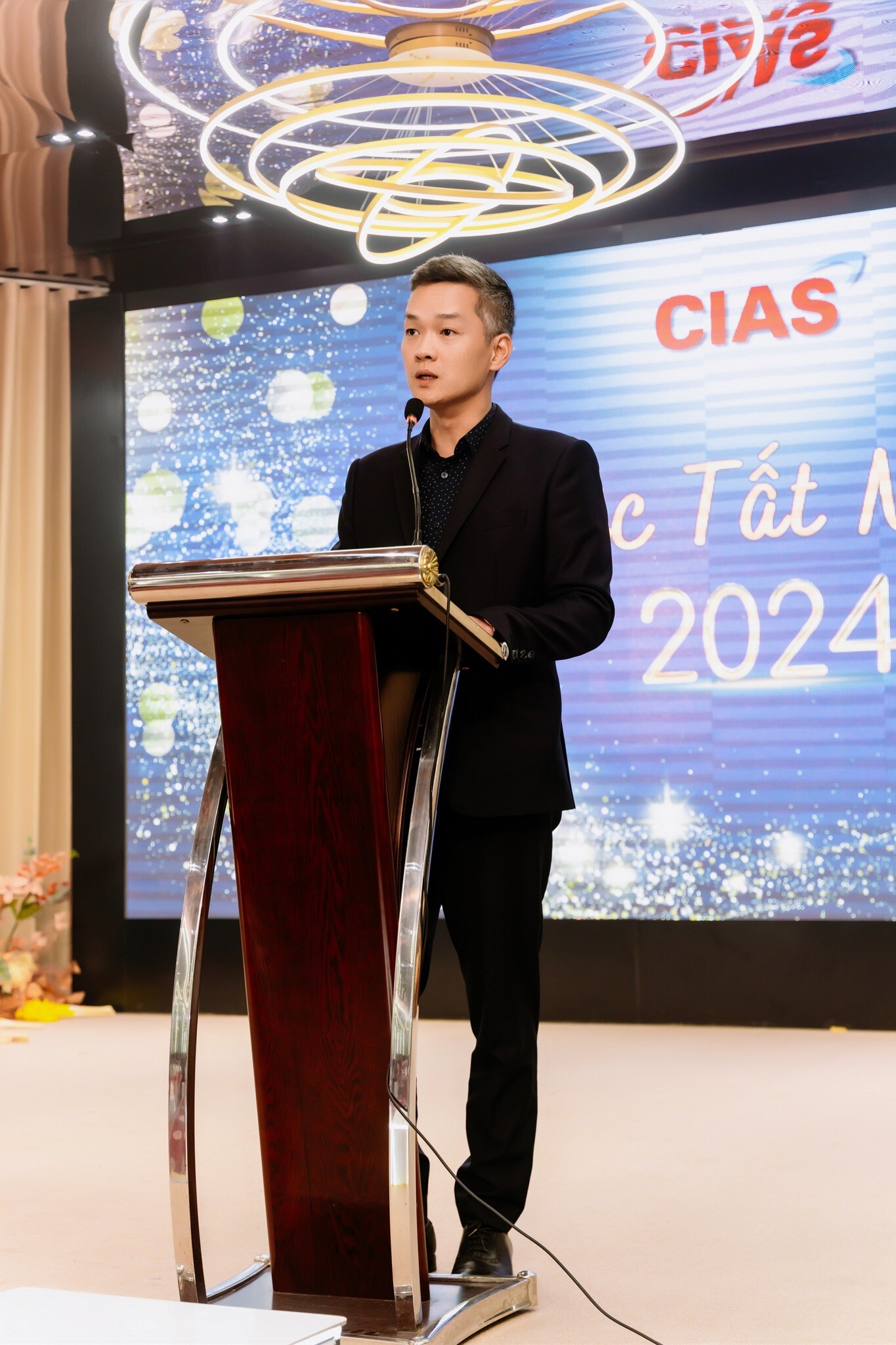 Dịch Vụ Sân Bay Quốc Tế Cam Ranh 13