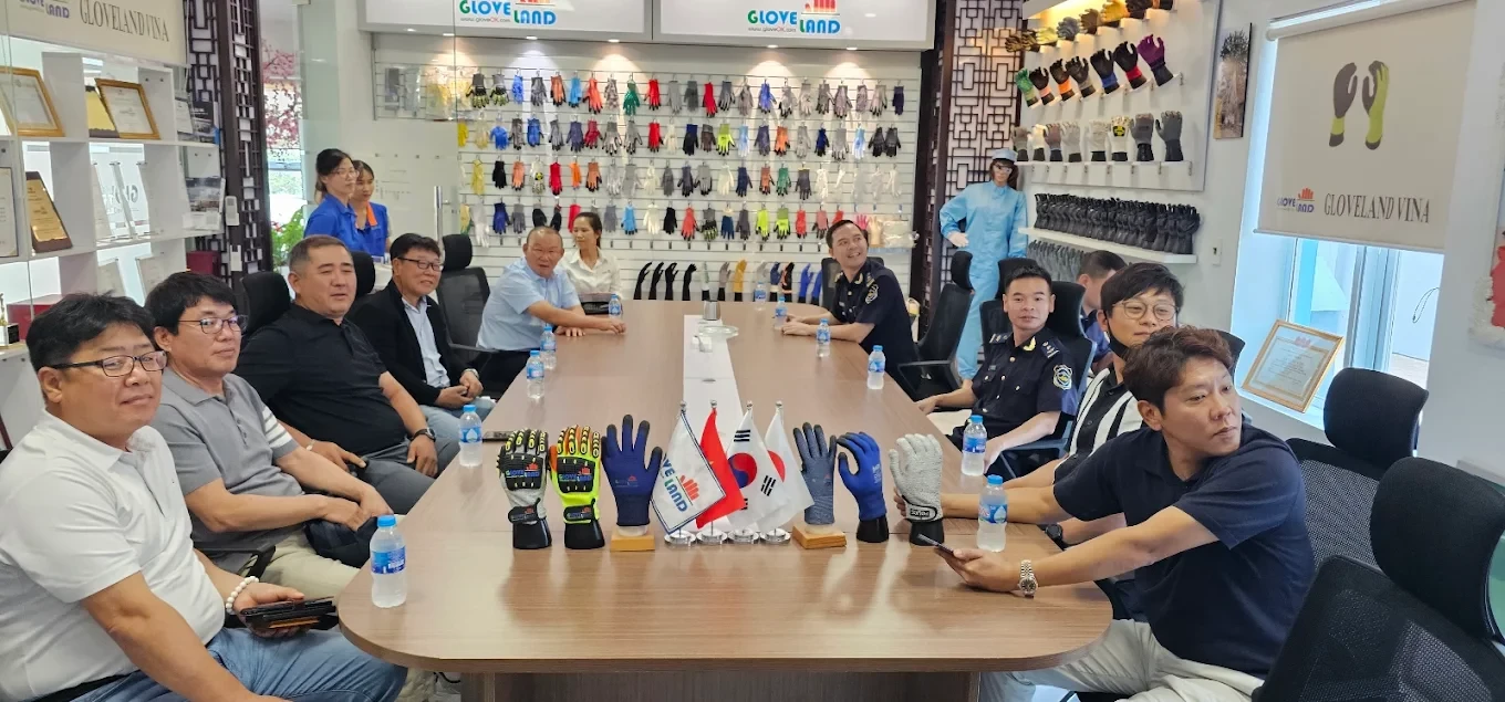 CÔNG NGHỆ GLOVELAND VINA 3