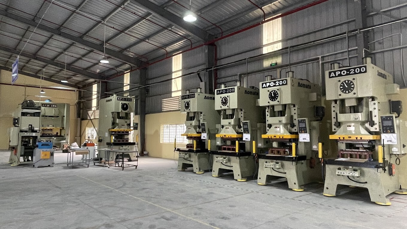 SẢN XUẤT CỬA TA YONG 7