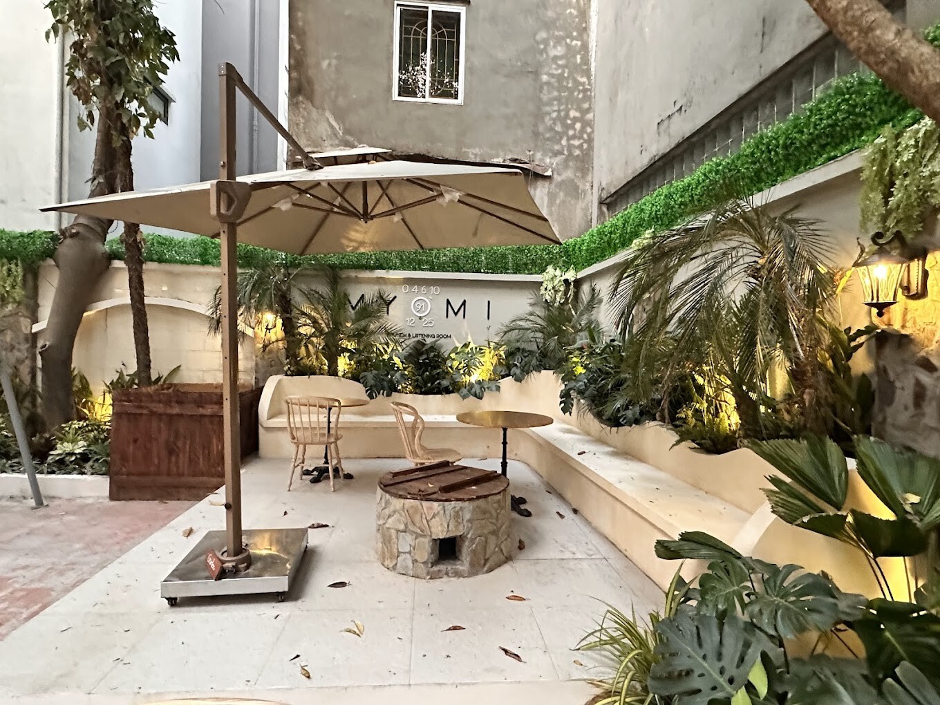 MyoMi Brunch and listening Room 3