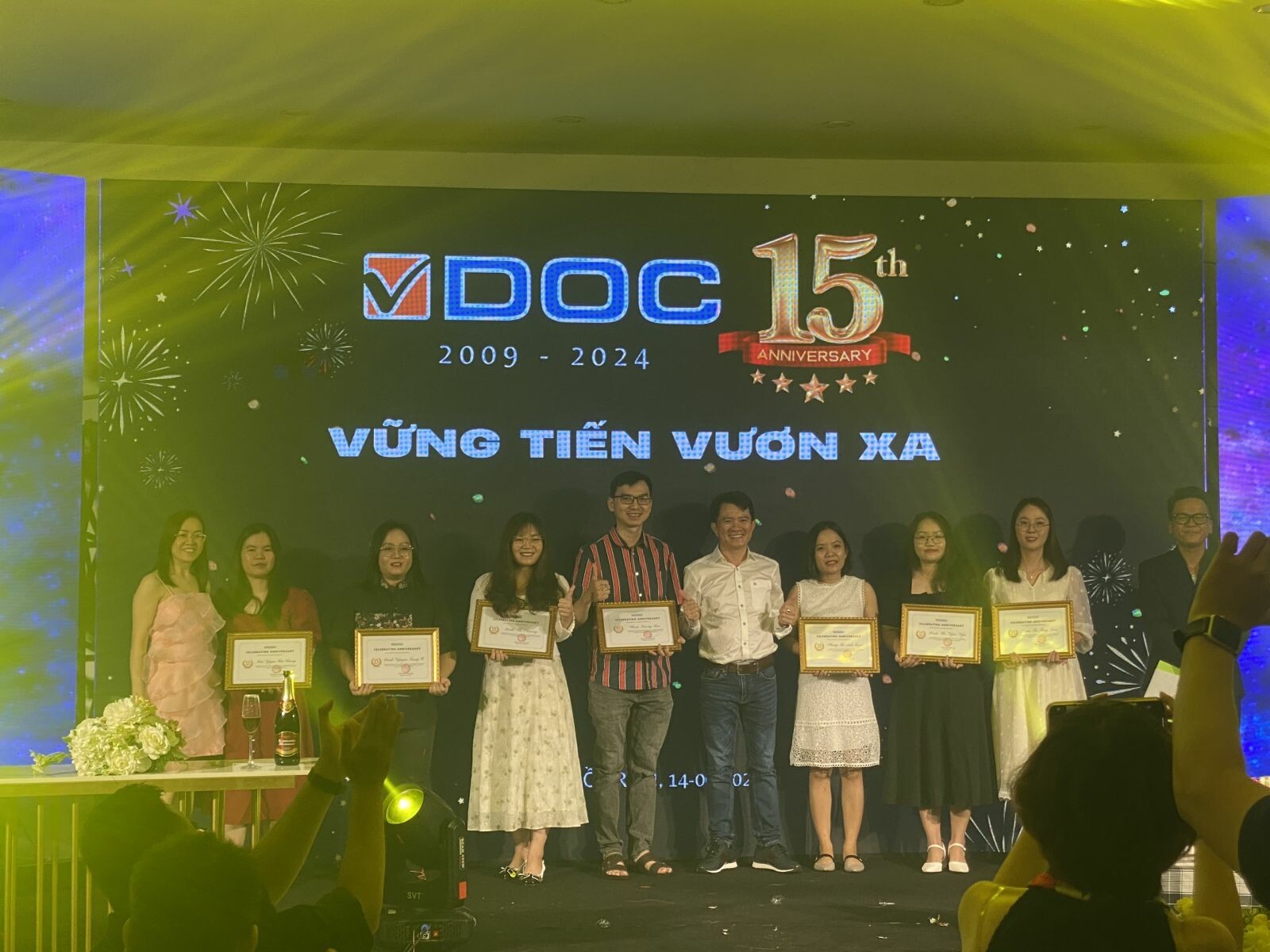 TÀI LIỆU TRỰC TUYẾN VI NA  VDOC 11
