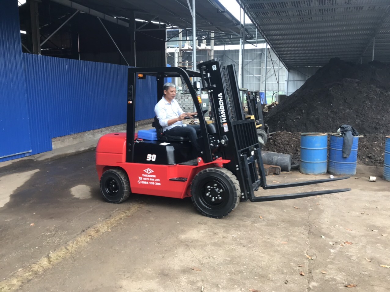 Xe nâng Thiên Sơn 5