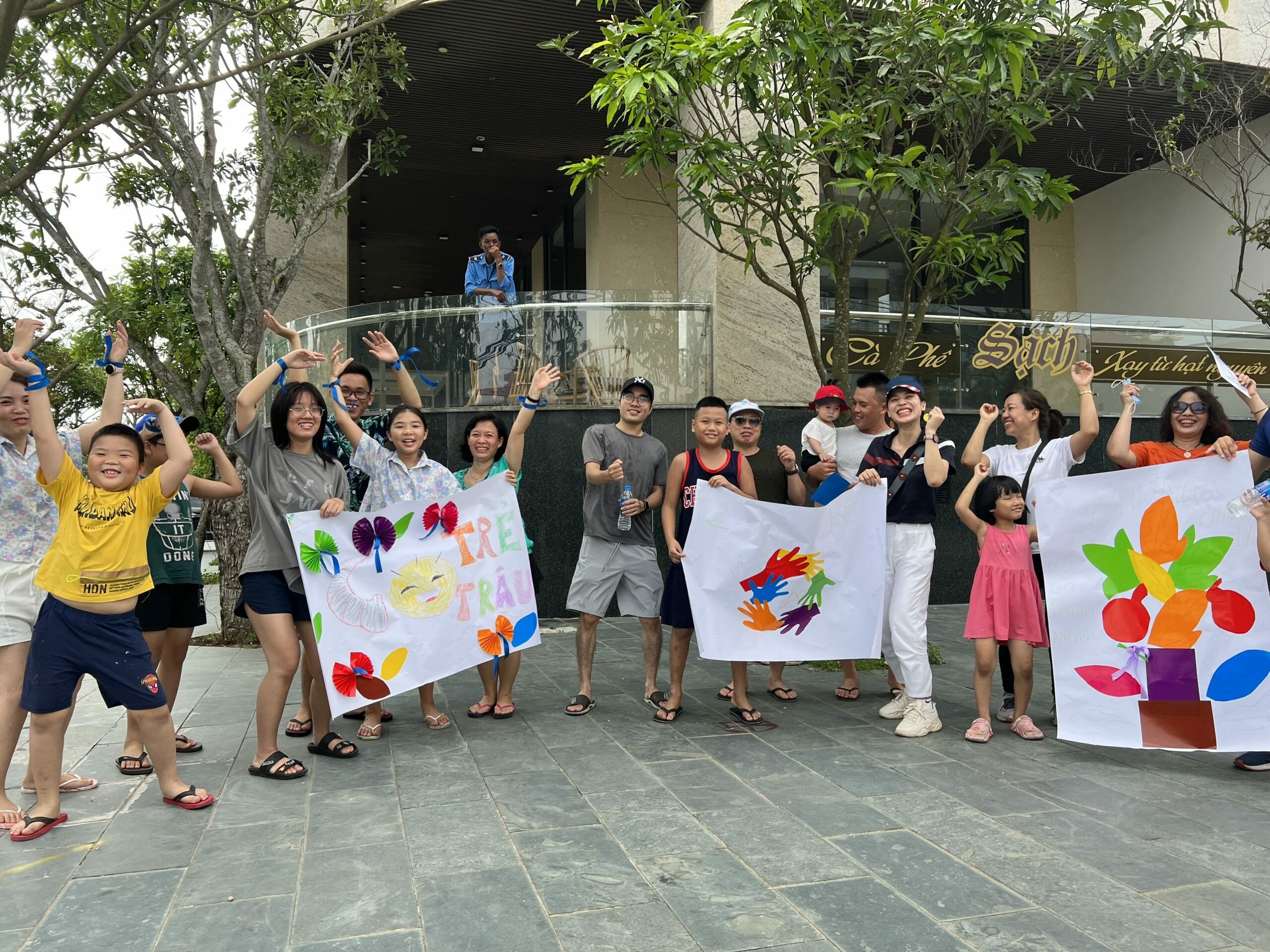 Xây Dựng J - Tech 10