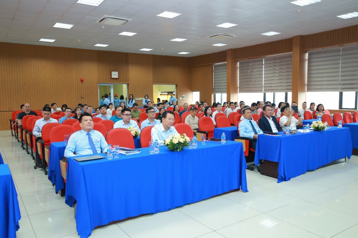 Đầu tư và Phát triển cảng Đình Vũ 5