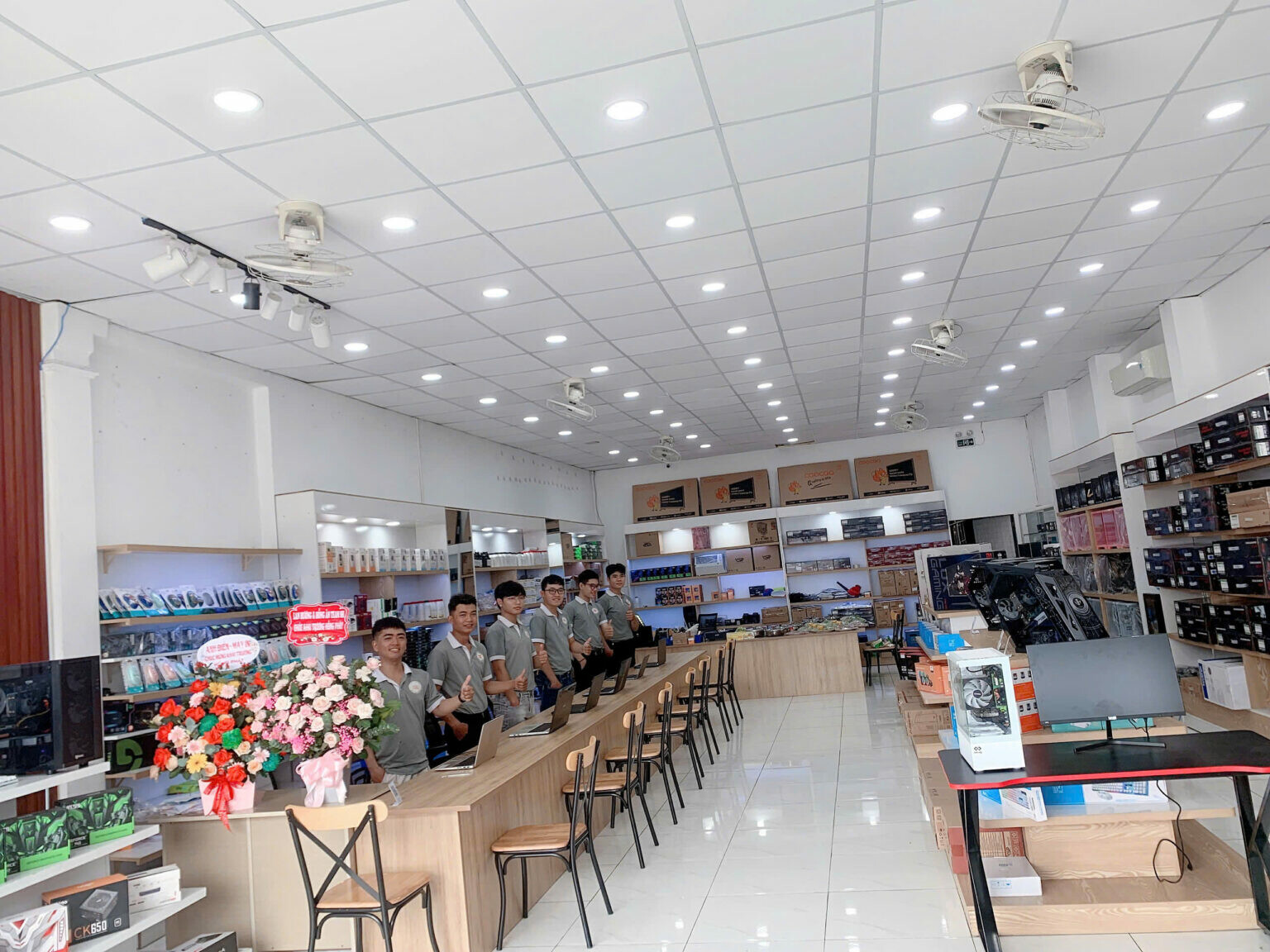 Thiên Sơn Computer 3