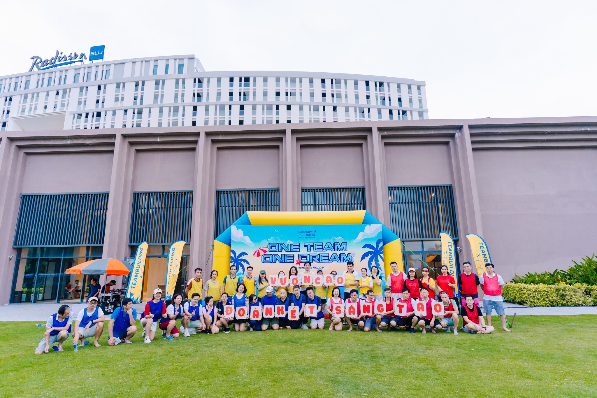 EUROWINDOW HOLDING 4