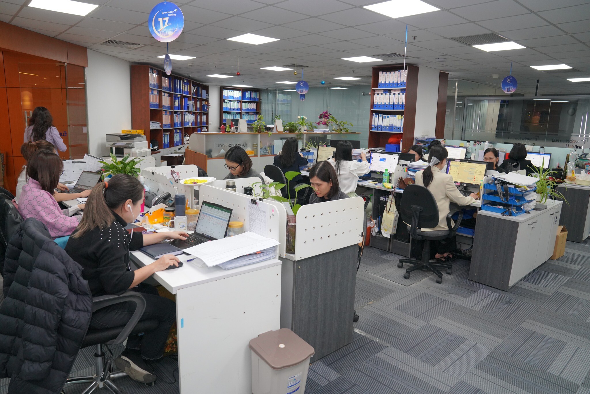 EUROWINDOW HOLDING 8